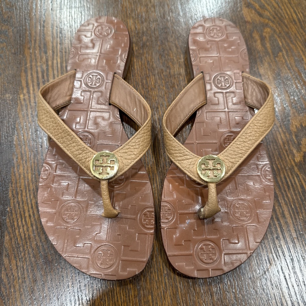 Tory Burch Thora Tumbled Leather Flip-Flop Sandals Royal Tan Gold Logo Size 8M